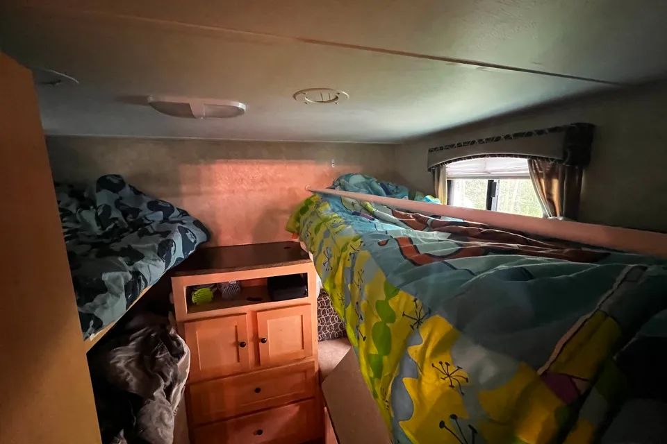 Shadow Cruiser 28' Travel Trailer