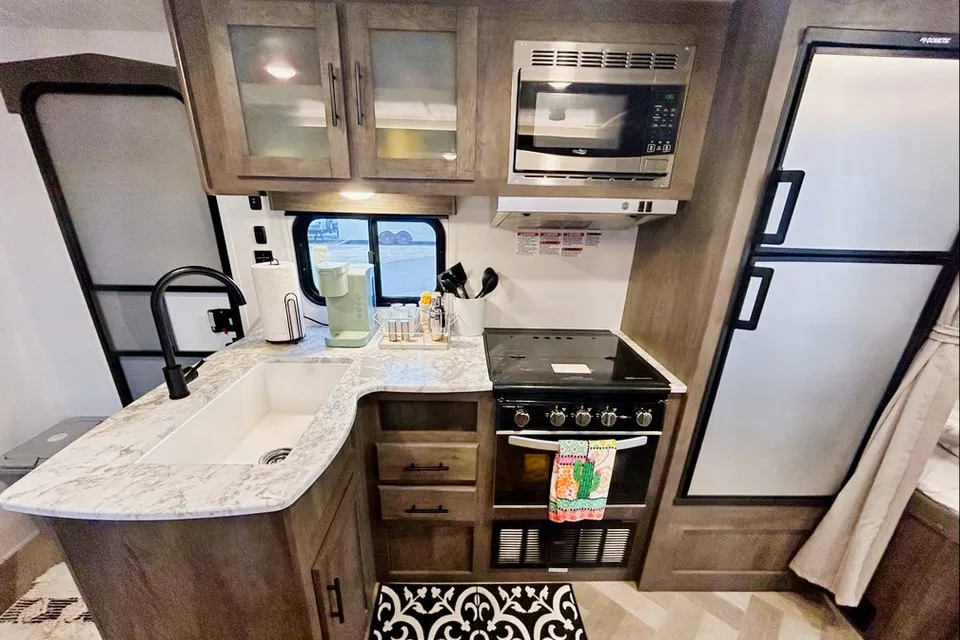 “Haul-Tel California” Your getaway awaits!