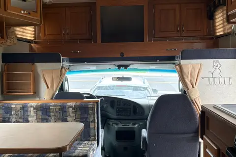 Ford E350 Super duty Classe C