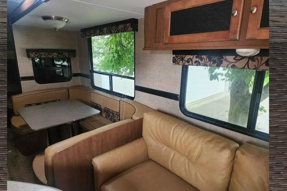 Melissa's Dutchmen Aspen Trail 2810BHS Travel Trailer