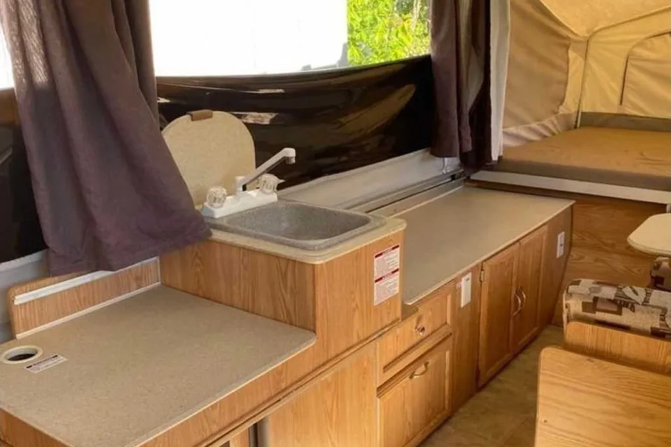 The Floyds Palomino Mustang Tent Trailer