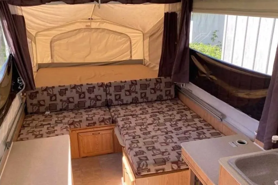 The Floyds Palomino Mustang Tent Trailer