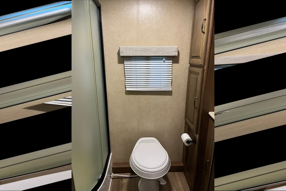 Joe and Christine's Fun Finder Xtreme Lite Travel Trailer