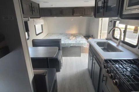 Shasta 18BH Perfect Bunkhouse