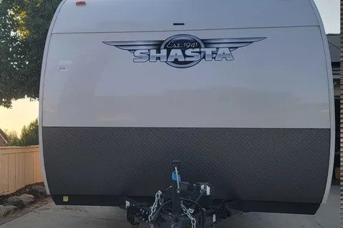 Shasta 18BH Perfect Bunkhouse
