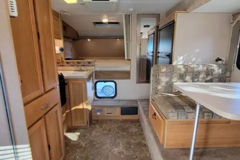 Jonanie - 4x4 Dodge & Cabover Camper (Starlink)