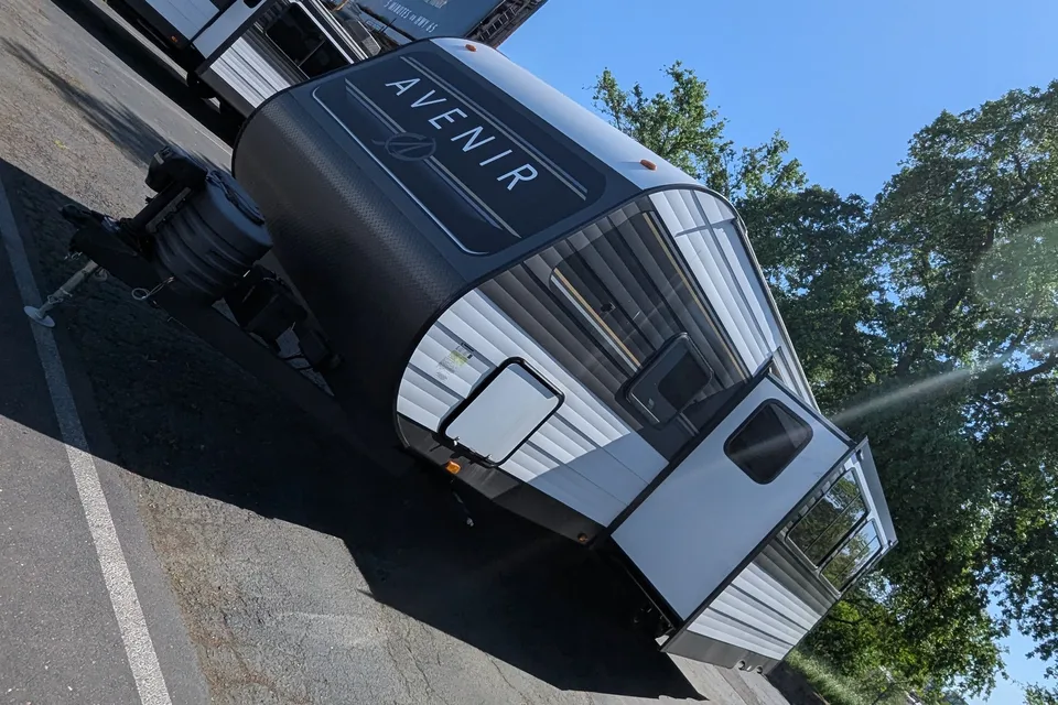 Noble Cozy Camper Cruiser RV Avenir Travel Trailer