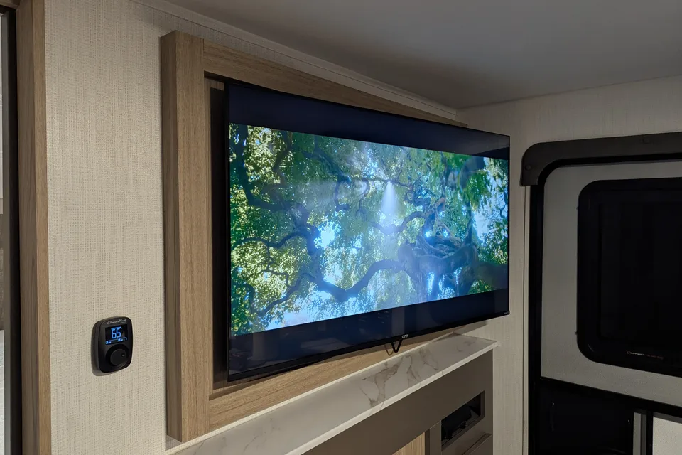 Noble Cozy Camper Cruiser RV Avenir Travel Trailer