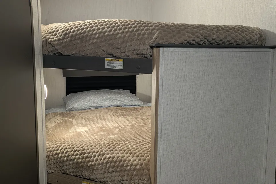 Noble Cozy Camper Cruiser RV Avenir Travel Trailer