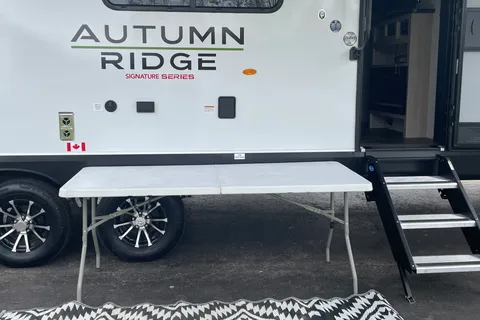 June's Starcraft 26BHS Travel Trailer