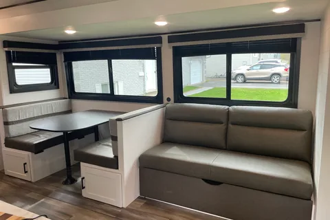June's Starcraft 26BHS Travel Trailer