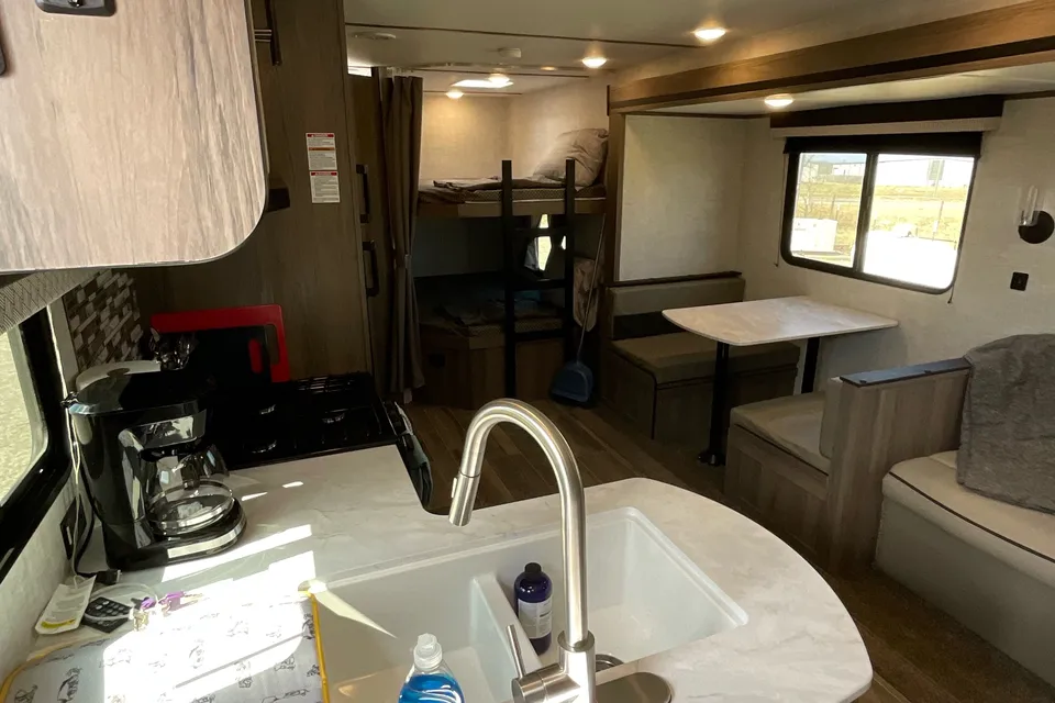 Gulf Stream Kingsport Ultralite 268BH Travel Trailer