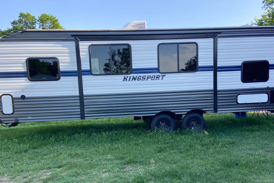 Gulf Stream Kingsport Ultralite 268BH Travel Trailer