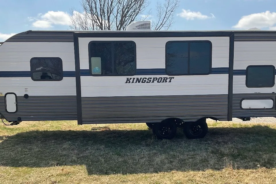 Gulf Stream Kingsport Ultralite 268BH Travel Trailer