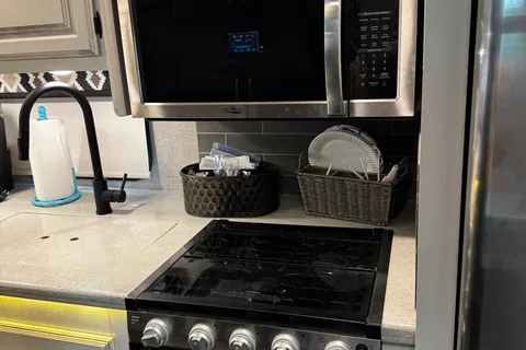 Nicholas's Jayco precept 36c Class A