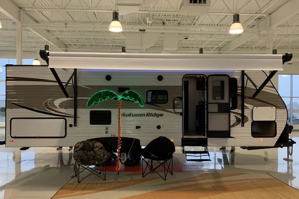 The Rolling Retreat - 2021 Starcraft 26' Bunkhouse