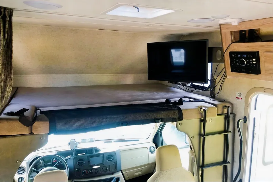 2018 Forest River Sunseeker 2850SLE Class C