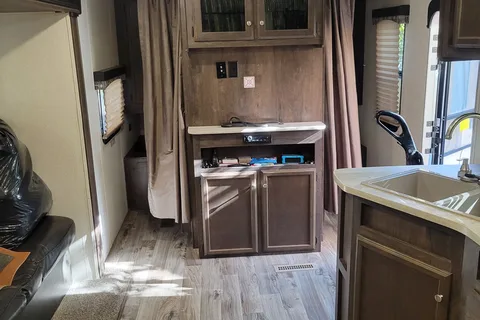 Justin's Starcraft Autumn ridge Travel Trailer
