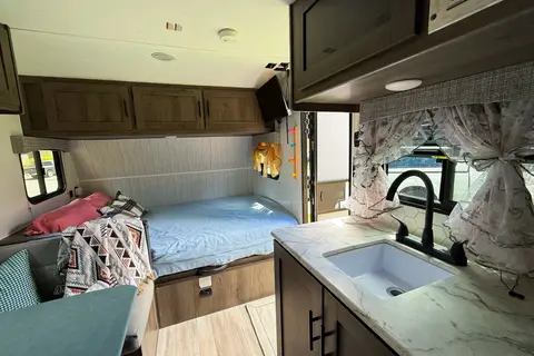 Forest River Coachmen Clipper 17BH Trailer
