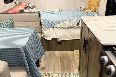 Forest River Coachmen Clipper 17BH Trailer