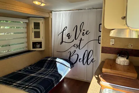 Roulotte St-Basile Portneuf Qc