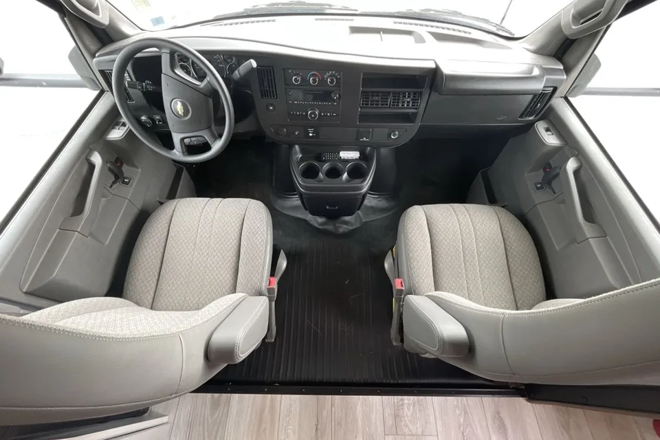 Erik's Coachmen Freelander Class C