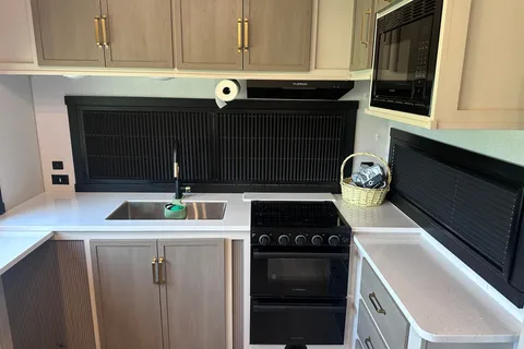 Forest River Heritage 320 viewGlen Fifth Wheel