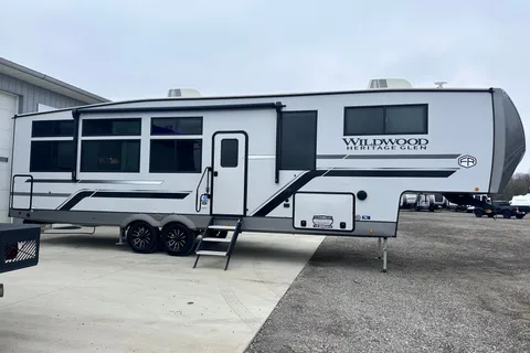 Forest River Heritage 320 viewGlen Fifth Wheel