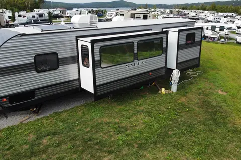 Pat's Forest River Salem 31kqbts Travel Trailer