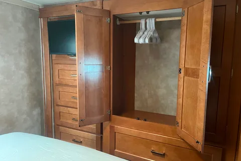 Winnebago Minnie Winnie bunk house 31G Class C