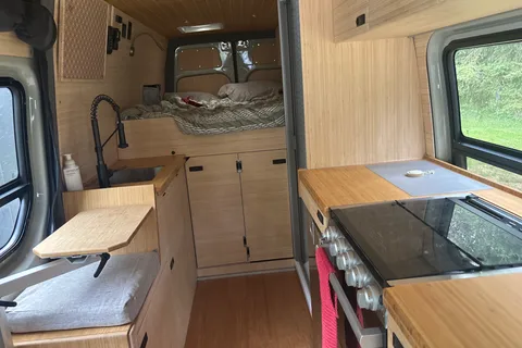 Mercedes Benz Sprinter