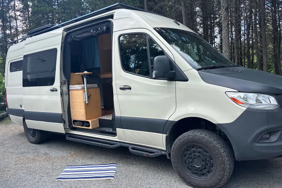 Mercedes Benz Sprinter