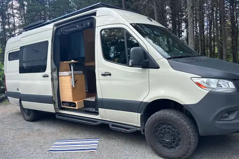 Mercedes Benz Sprinter