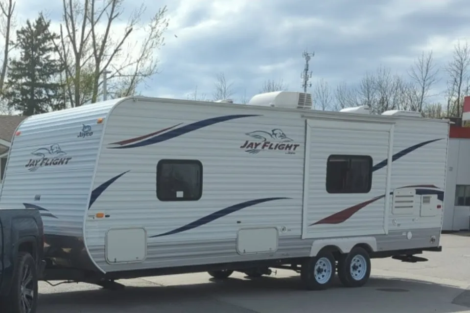 Summer's Jayco Jay flight  Travel Trailer