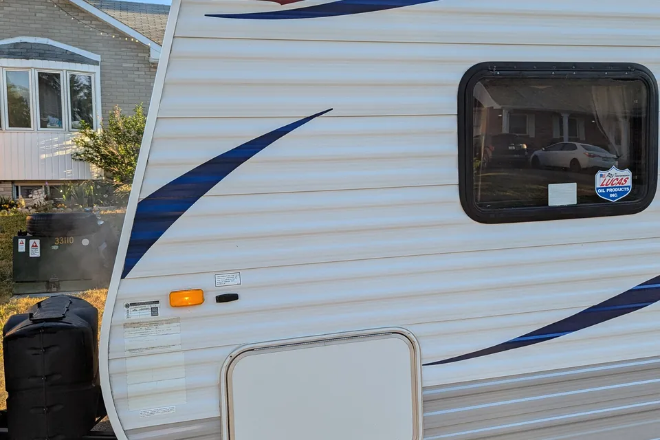 Summer's Jayco Jay flight  Travel Trailer