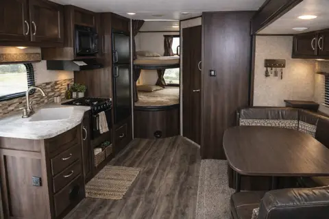 Marial Jayco junior  242bhs Travel Trailer