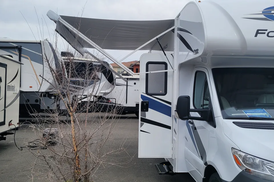 2023 Thor Motor Coach Four Winds Class C