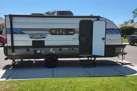 New Fun Forest River Salem Cruise Lite Travel Trailer 2022