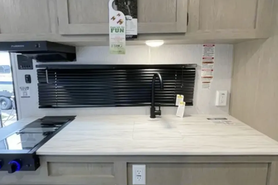 2024 Wildwood Select Sleeps 5 With Bunk Beds!
