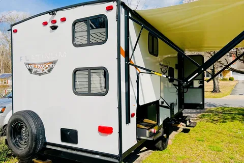 Oscar's Forest River 178bhskx Travel Trailer