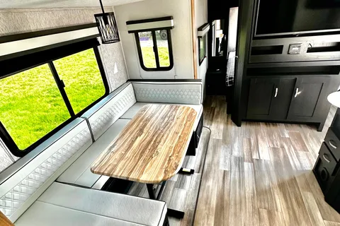 Coop’s 2022 Coachmen Freedom Express 28’ with Bunkhouse