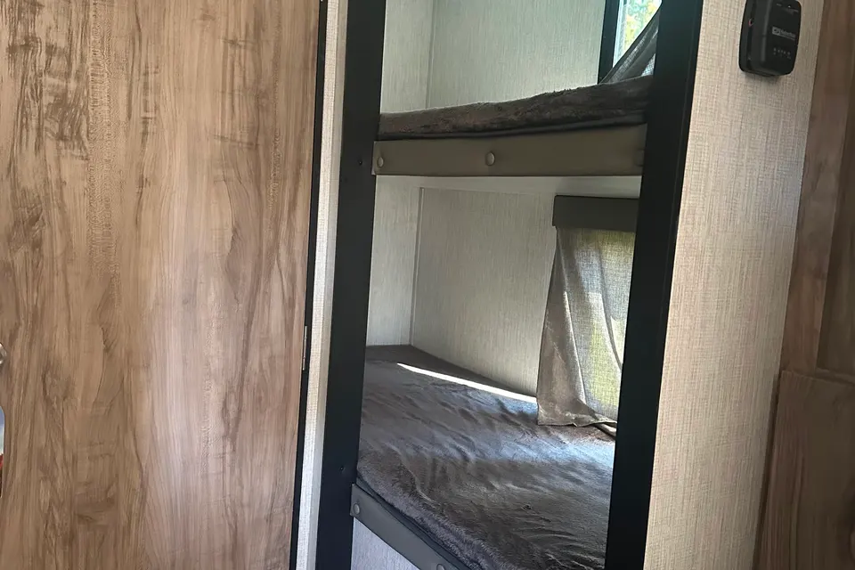 MOSH's Real lite mini trailer