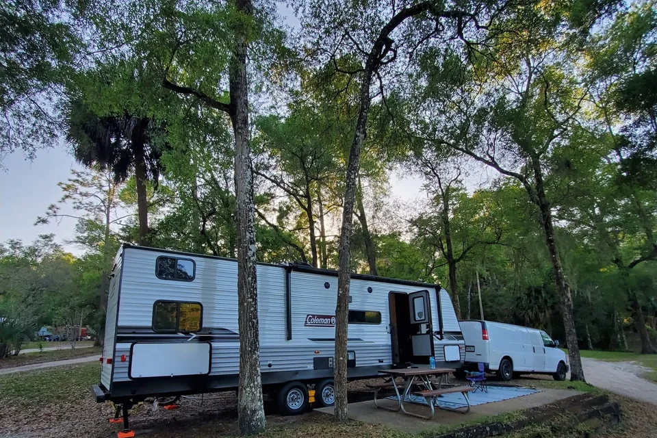 DELIVERY & SET-UP ONLY WITH Alberto and Katia's 2022 Coleman
