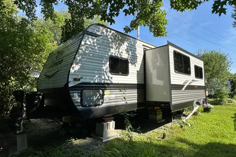 Champs Jayco Jay Flight Travel Trailer