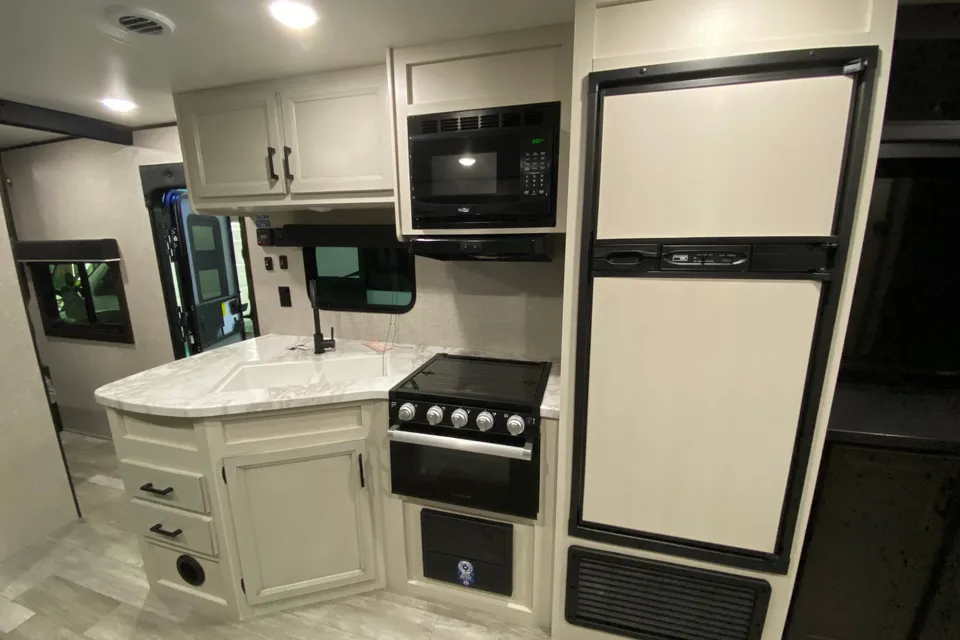 Champs Jayco Jay Flight Travel Trailer