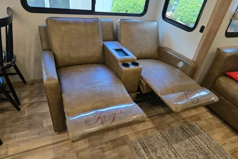 Mark's Keystone Arcadia 3660 RL Fifth Wheel