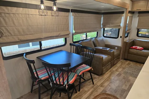 Mark's Keystone Arcadia 3660 RL Fifth Wheel