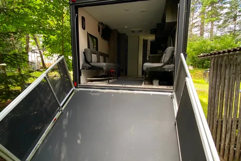 Roulotte Cargo Solaire Sportsmen 250THLE