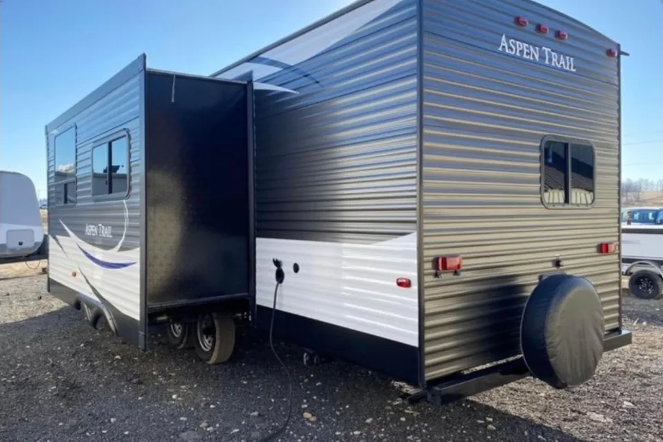 2017 Aspen Trail Bunkhouse