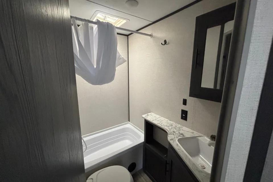 Jordan's Dutchmen Aspen Trail LE Travel Trailer